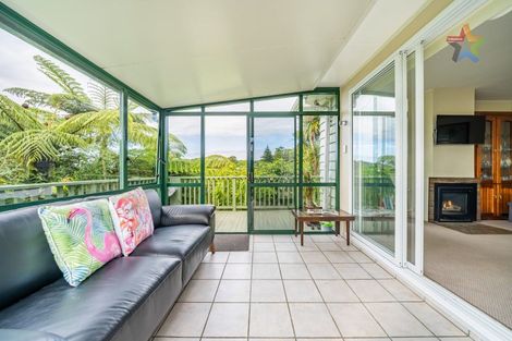 Photo of property in 176 Normandale Road, Normandale, Lower Hutt, 5010