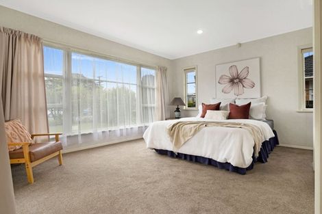 Photo of property in 13 Vardon Road, St Andrews, Hamilton, 3200