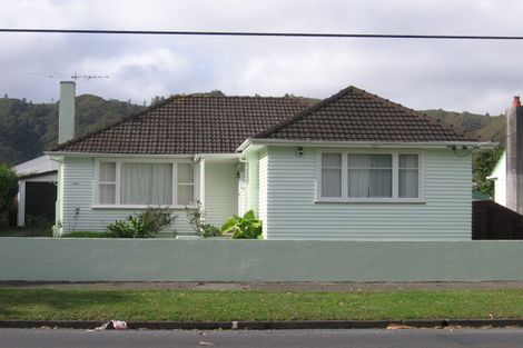 Photo of property in 998 Taita Drive, Taita, Lower Hutt, 5011
