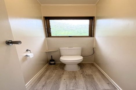 Photo of property in 2/2 Colin Wild Place, Glenfield, Auckland, 0629