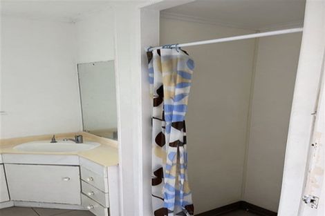 Photo of property in 16 Shoreham Street, Avondale, Auckland, 0600