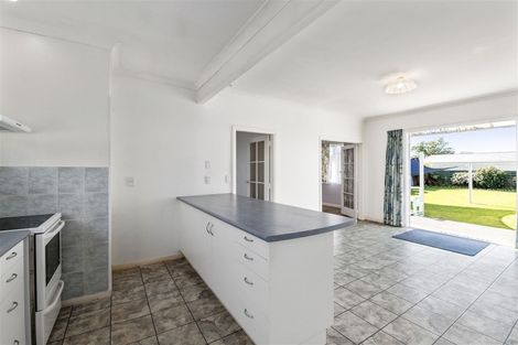 Photo of property in 46 Mako Mako Road, Levin, 5510