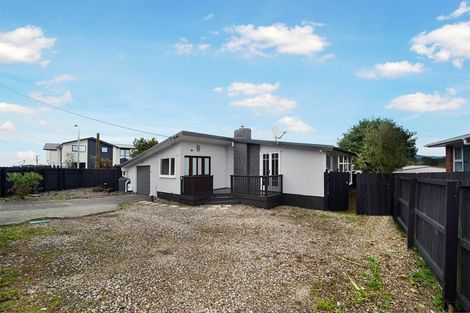 Photo of property in 174 Don Buck Road, Massey, Auckland, 0614