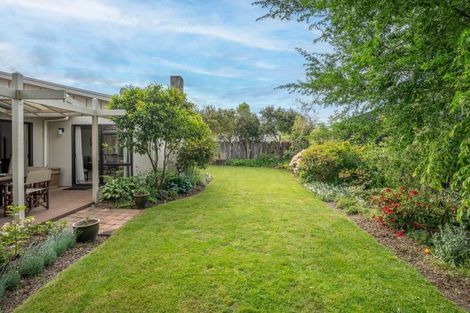 Photo of property in 1/5 Dorothy Drive, Acacia Bay, Taupo, 3330