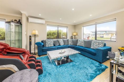 Photo of property in 87 Naylors Drive, Mangere, Auckland, 2022