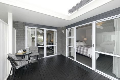 Photo of property in 5b Memorial Avenue, Ilam, Christchurch, 8053