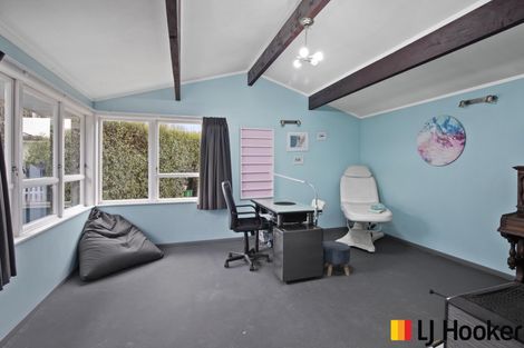 Photo of property in 3 Cargill Street, Papakura, 2110