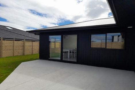 Photo of property in 10 Uku Way, Wharewaka, Taupo, 3330
