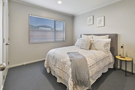 Photo of property in 6 Fergy Crescent, Wattle Downs, Auckland, 2103