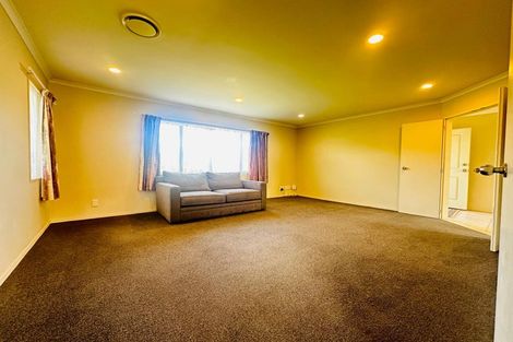 Photo of property in 5 Drumbeg Close, Flat Bush, Auckland, 2019