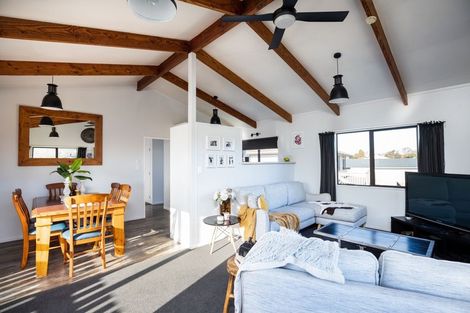 Photo of property in 16 Aratapu Street, Waitara, 4320