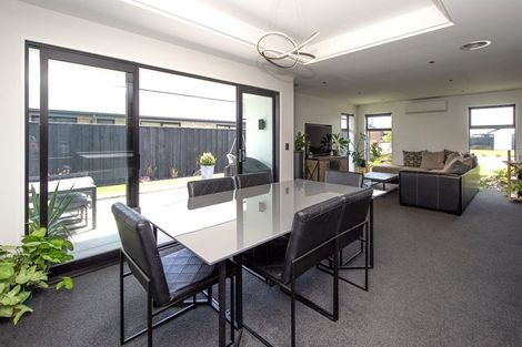 Photo of property in 72 Tiritiri Moana Drive, Pegasus, 7612