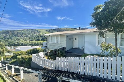 Photo of property in 17 Dalmeny Street, North East Valley, Dunedin, 9010