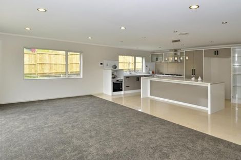 Photo of property in 11 Henriette Place, The Gardens, Auckland, 2105