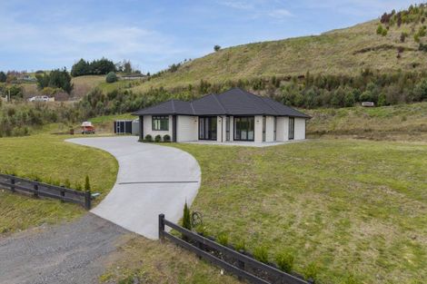 Photo of property in 40 King Road, Kinloch, Taupo, 3385