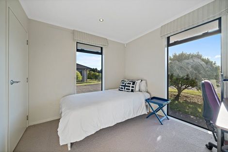 Photo of property in 69a Oraha Road, Kumeu, 0892