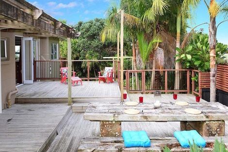 Photo of property in 18 Old North Road, Orewa, 0931