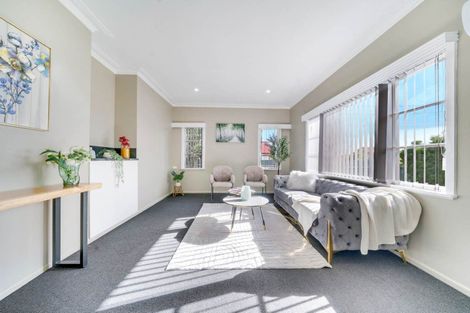 Photo of property in 35 Seddon Avenue, Papatoetoe, Auckland, 2104