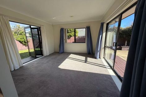 Photo of property in 163 Walter Strevens Drive, Conifer Grove, Takanini, 2112