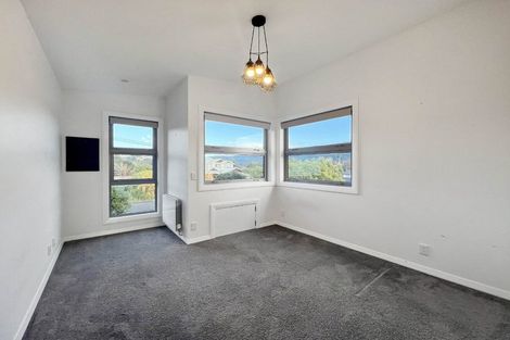 Photo of property in 4 Coates Grove, Silverstream, Upper Hutt, 5019