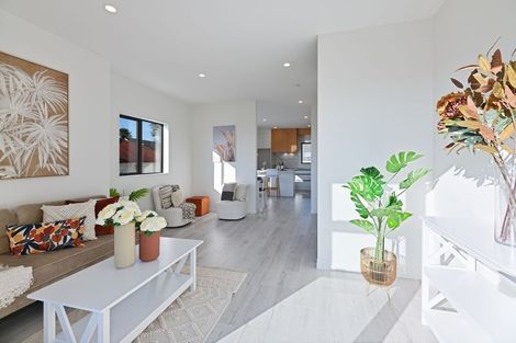 Photo of property in 3/50 Newington Road, Henderson, Auckland, 0612