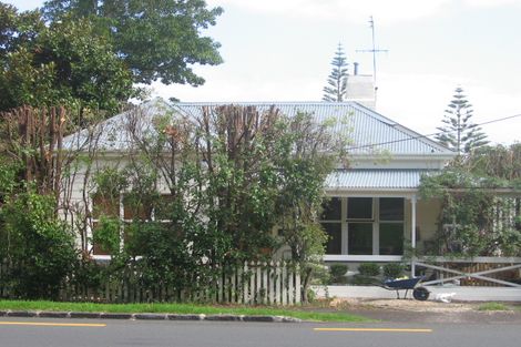 Photo of property in 11a Albert Road, Devonport, Auckland, 0624