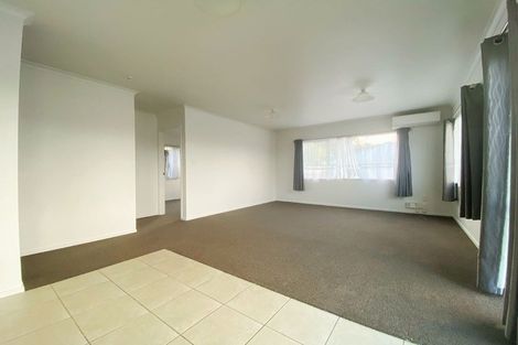 Photo of property in 12a Midgley Road, West Harbour, Auckland, 0618