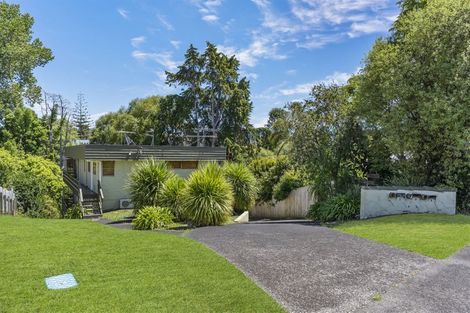 Photo of property in 3/9 Fuchsia Place, Birkdale, Auckland, 0626