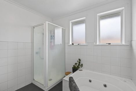 Photo of property in 60 Rosendale Avenue, Spotswood, New Plymouth, 4310