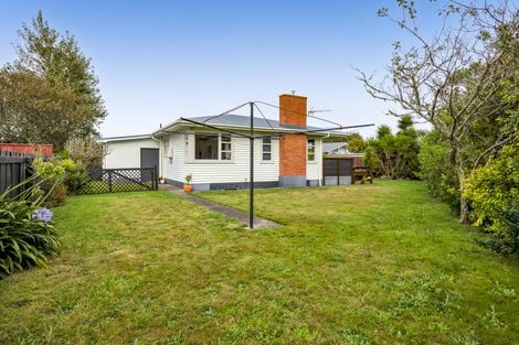 Photo of property in 8 Wera Street, Hawera, 4610