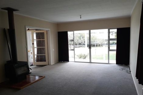 Photo of property in 961 State Highway 1, Te Horo, Otaki, 5581