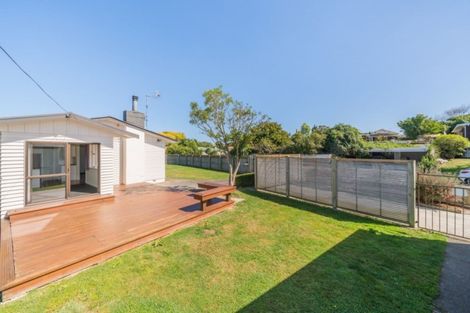 Photo of property in 2 Croxley Place, Terrace End, Palmerston North, 4410