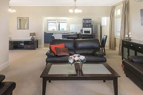 Photo of property in 603 Marine Parade, Napier South, Napier, 4110