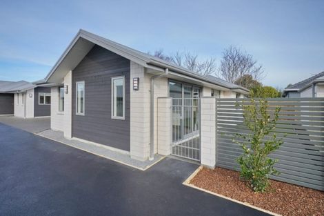 Photo of property in 250b Grahams Road, Bishopdale, Christchurch, 8053