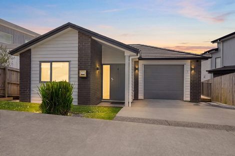 Photo of property in 7 Ringi Lane, Orewa, 0931