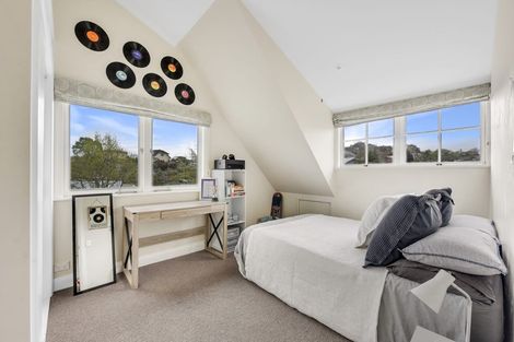 Photo of property in 114 Kawai Street, Nelson South, Nelson, 7010