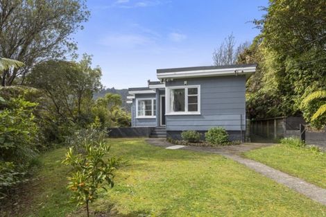 Photo of property in 13 Kopara Grove, Stokes Valley, Lower Hutt, 5019
