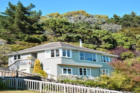 Photo of property in 10 Hill Grove, Naenae, Lower Hutt, 5011