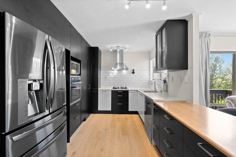 Photo of property in 4 Wesleydale Place, Papakura, 2110