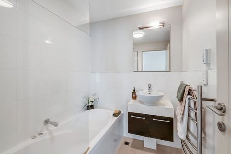 Photo of property in 2 Parkside Drive, Orewa, 0931