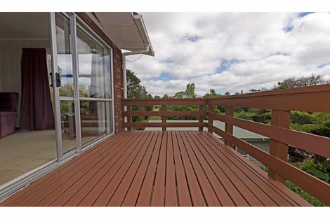 Photo of property in 23 Robert Burke Place, Henderson, Auckland, 0612