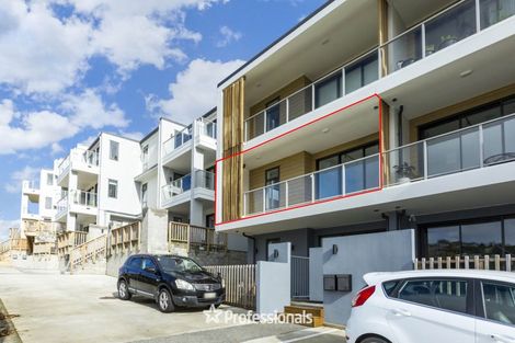 Photo of property in 3/65 Tiketike Way, Brooklyn, Wellington, 6021