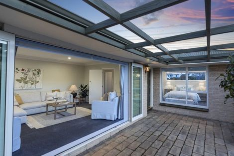 Photo of property in 17 Ilfracombe Place, Burnside, Christchurch, 8053