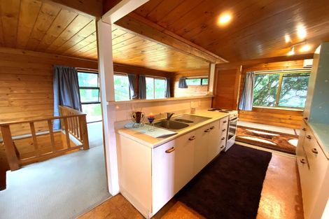 Photo of property in 43 Cheriton Road, Mellons Bay, Auckland, 2014