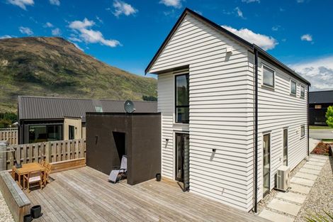 Photo of property in 39 Red Cottage Drive, Lake Hayes, Queenstown, 9304