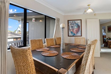 Photo of property in 2/8 Sailfish Drive, West Harbour, Auckland, 0618