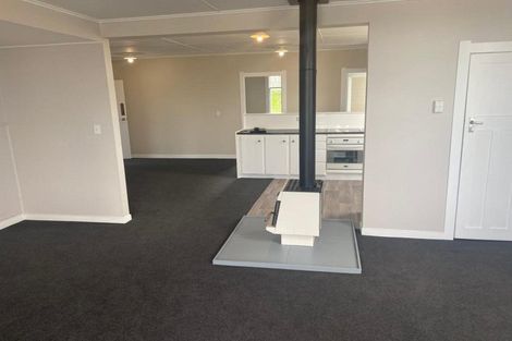 Photo of property in 20 Cambridge Street, Patea, 4520