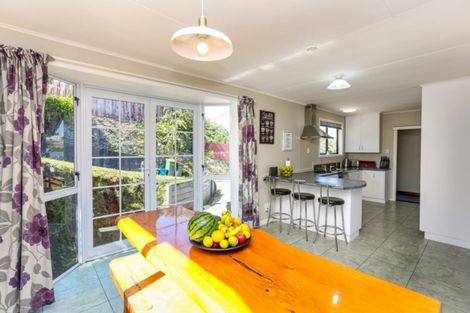 Photo of property in 117 Omata Road, Marfell, New Plymouth, 4310