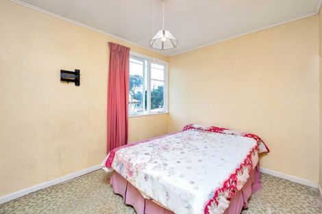 Photo of property in 3 Puriri Street, Helensville, 0800