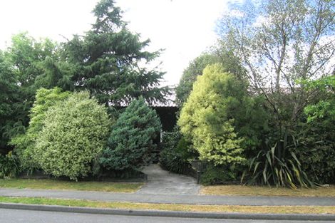 Photo of property in 2 Donegal Grove, Birchville, Upper Hutt, 5018